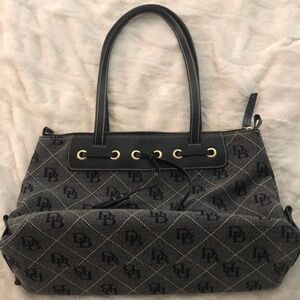 Dooney and bourke black bag